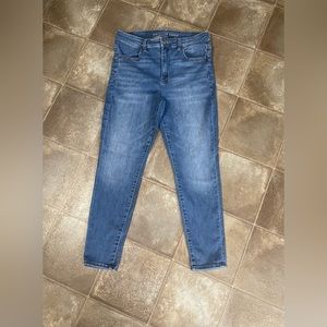 American Eagle 12SHORT hi-rise jegging Next Level Stretch